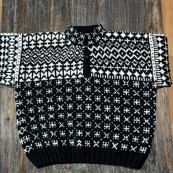 L.L. Bean Black & White Wool Sweater - Picture 2 of 7